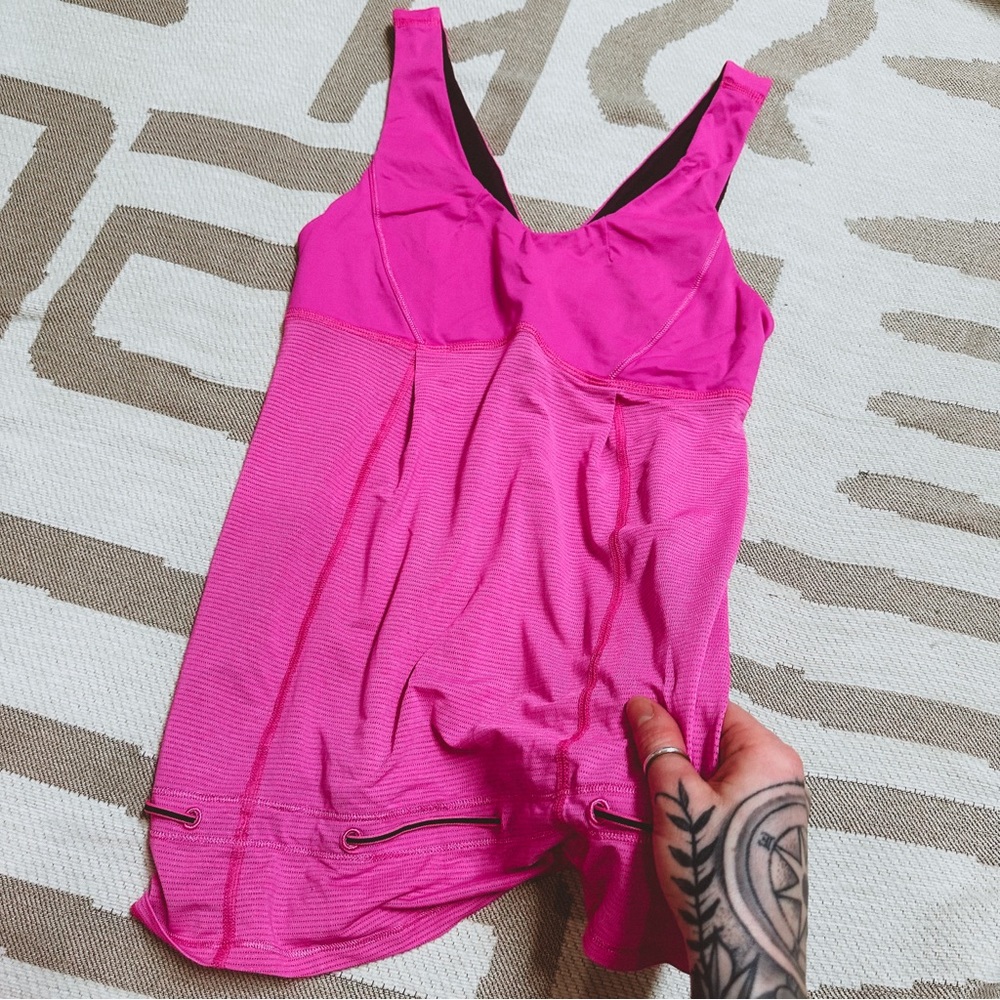 Lululemon magenta pink cinch waist running tank size 4